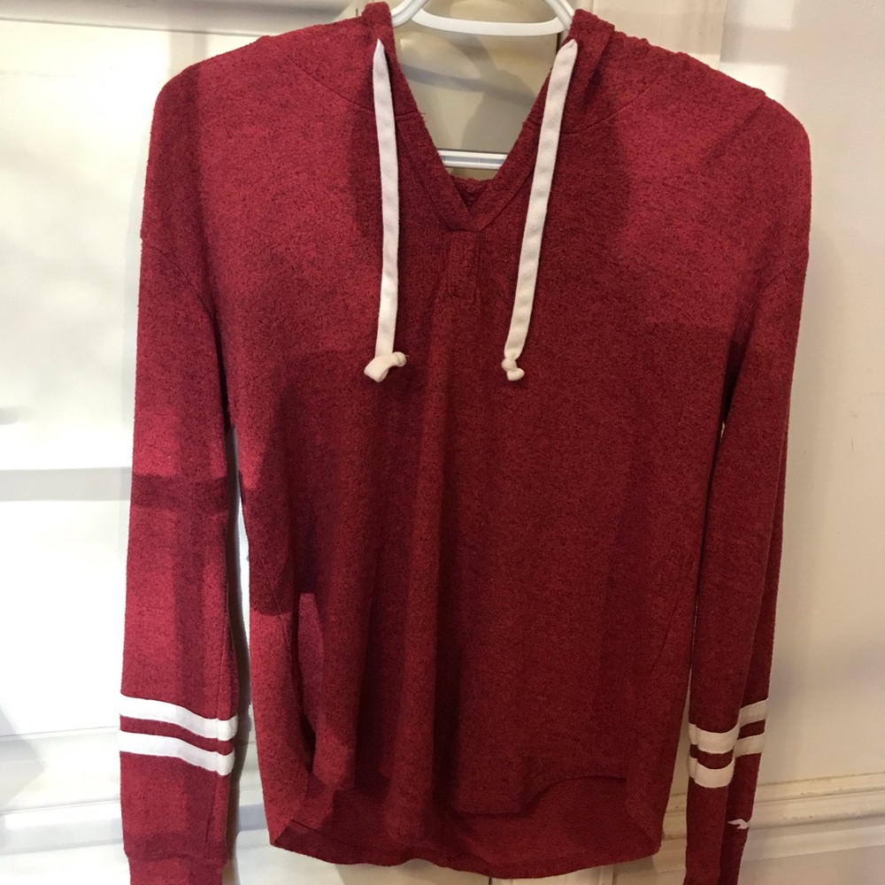 Hollister light stretch sweatshirt with hood